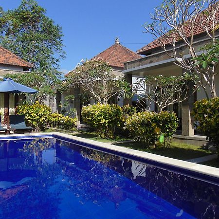 Baik Baik Homestay Pecatu Exterior foto
